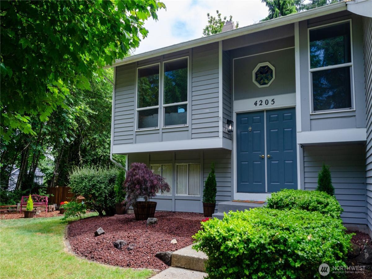 MLS #NWM2438952 image #0