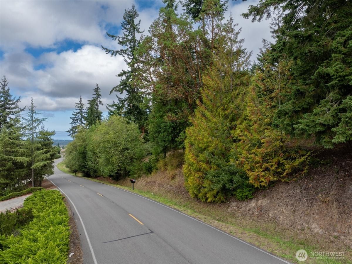 MLS #NWM2438975 image #0