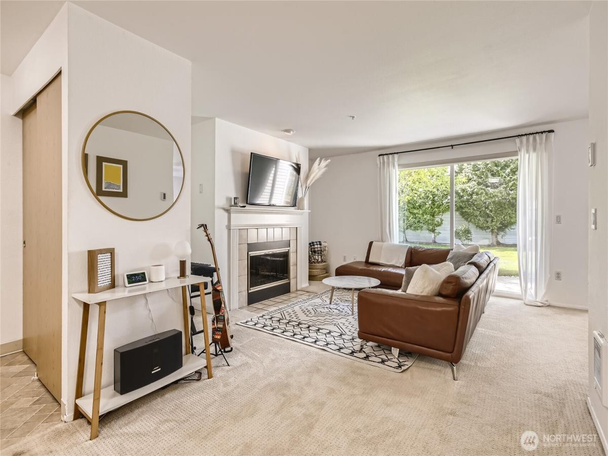 MLS #NWM2439113 image #0