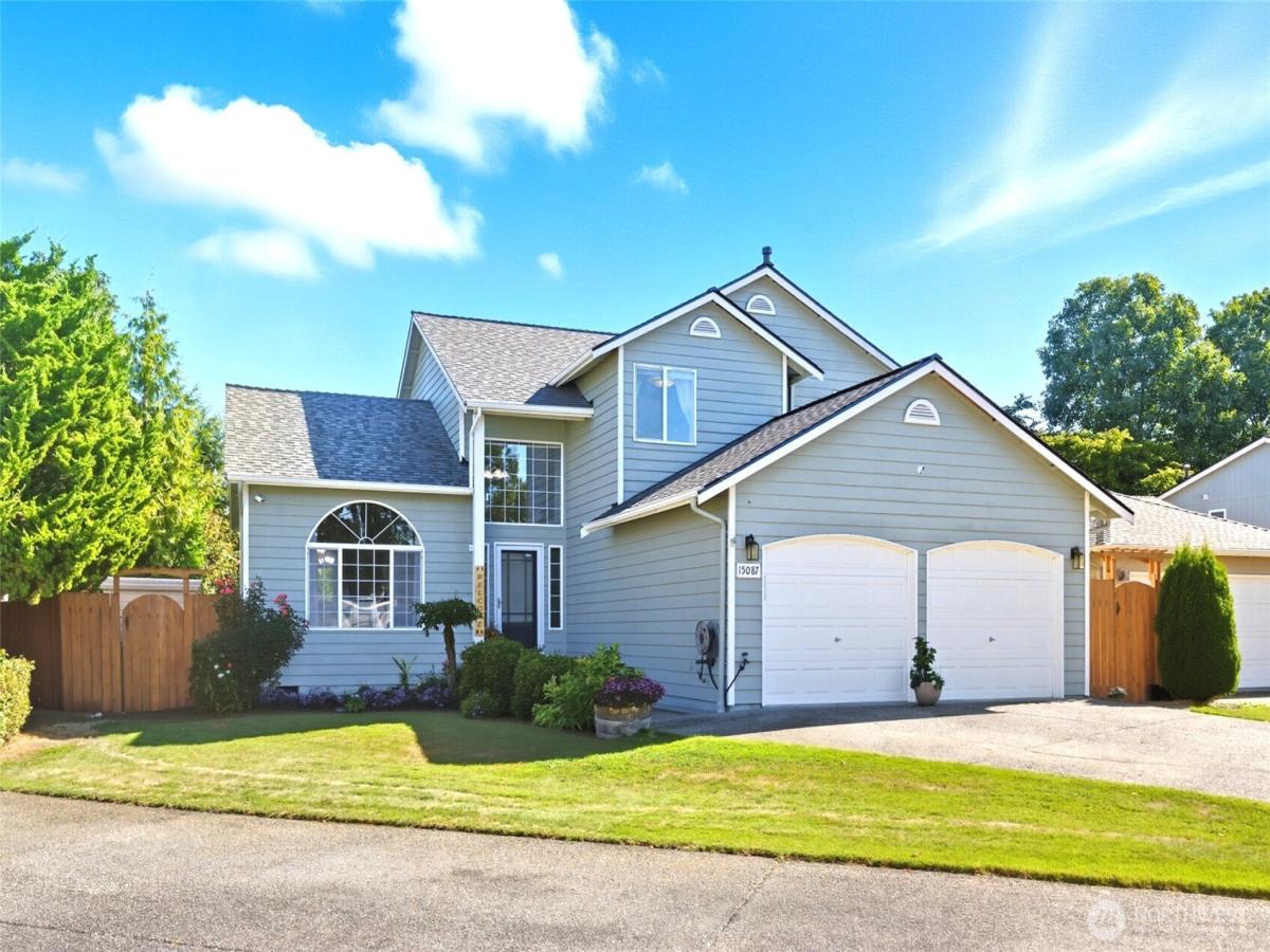 MLS #NWM2439136 image #0