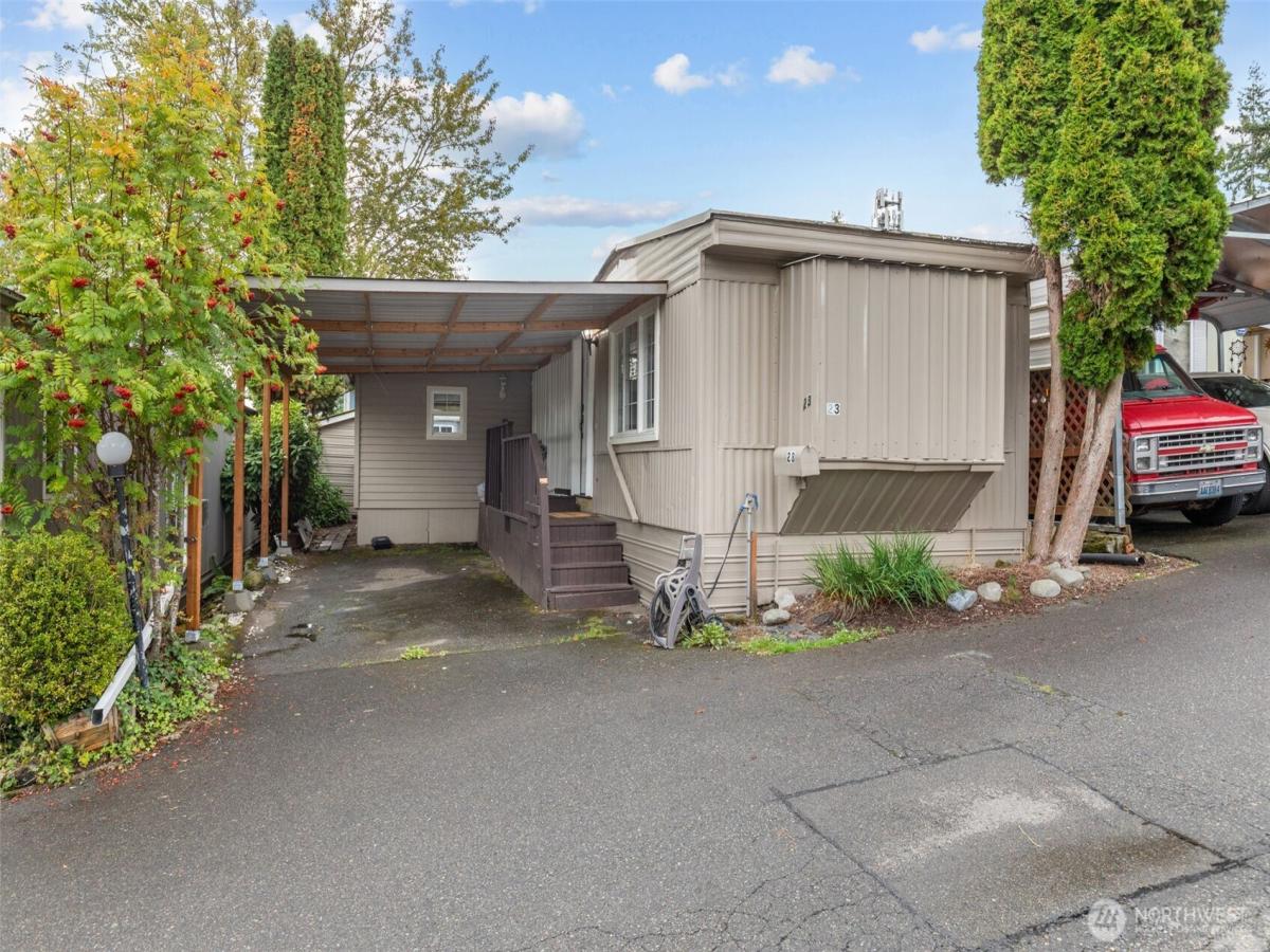 MLS #NWM2439233 image #0