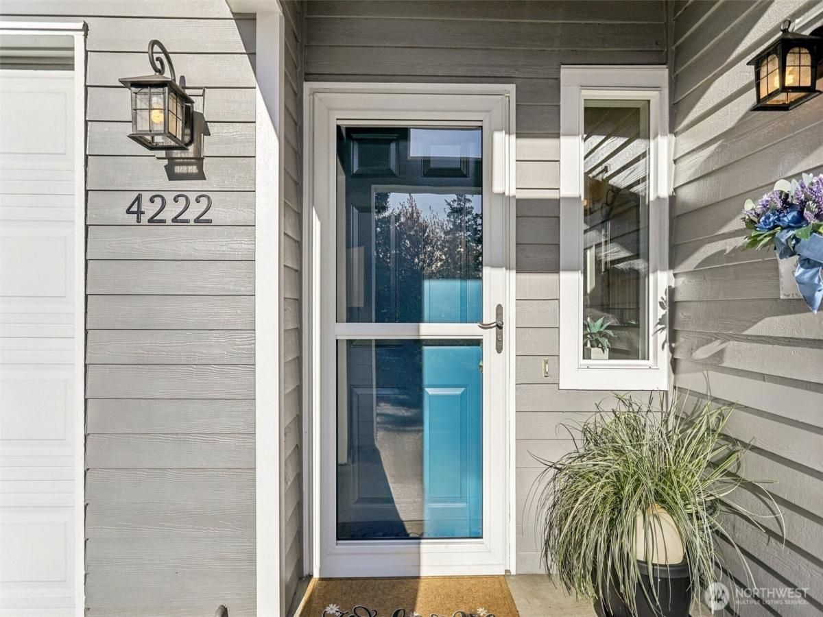 MLS #NWM2439313 image #0