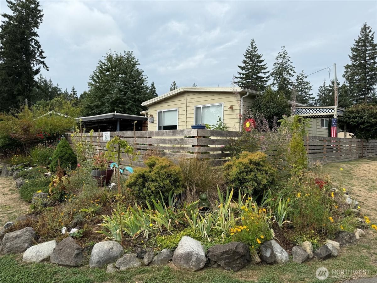 MLS #NWM2439355 image #0