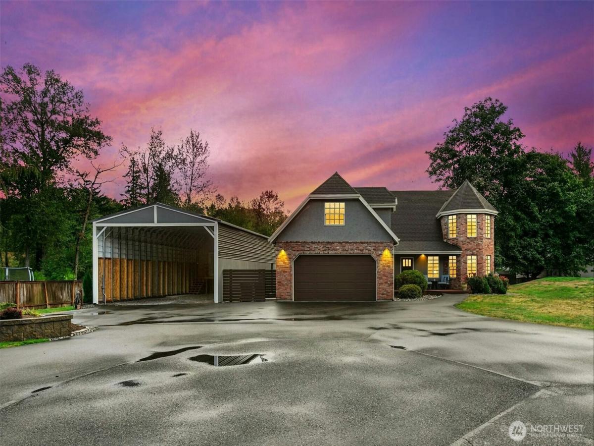 MLS #NWM2439370 image #0