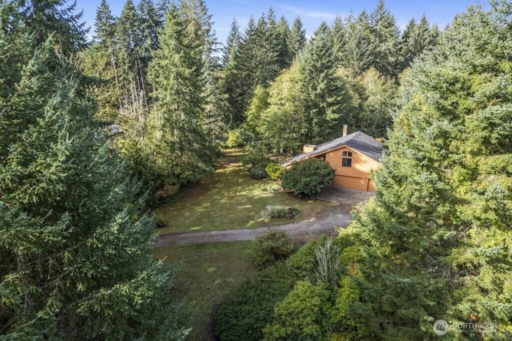 MLS #NWM2439382 image #0