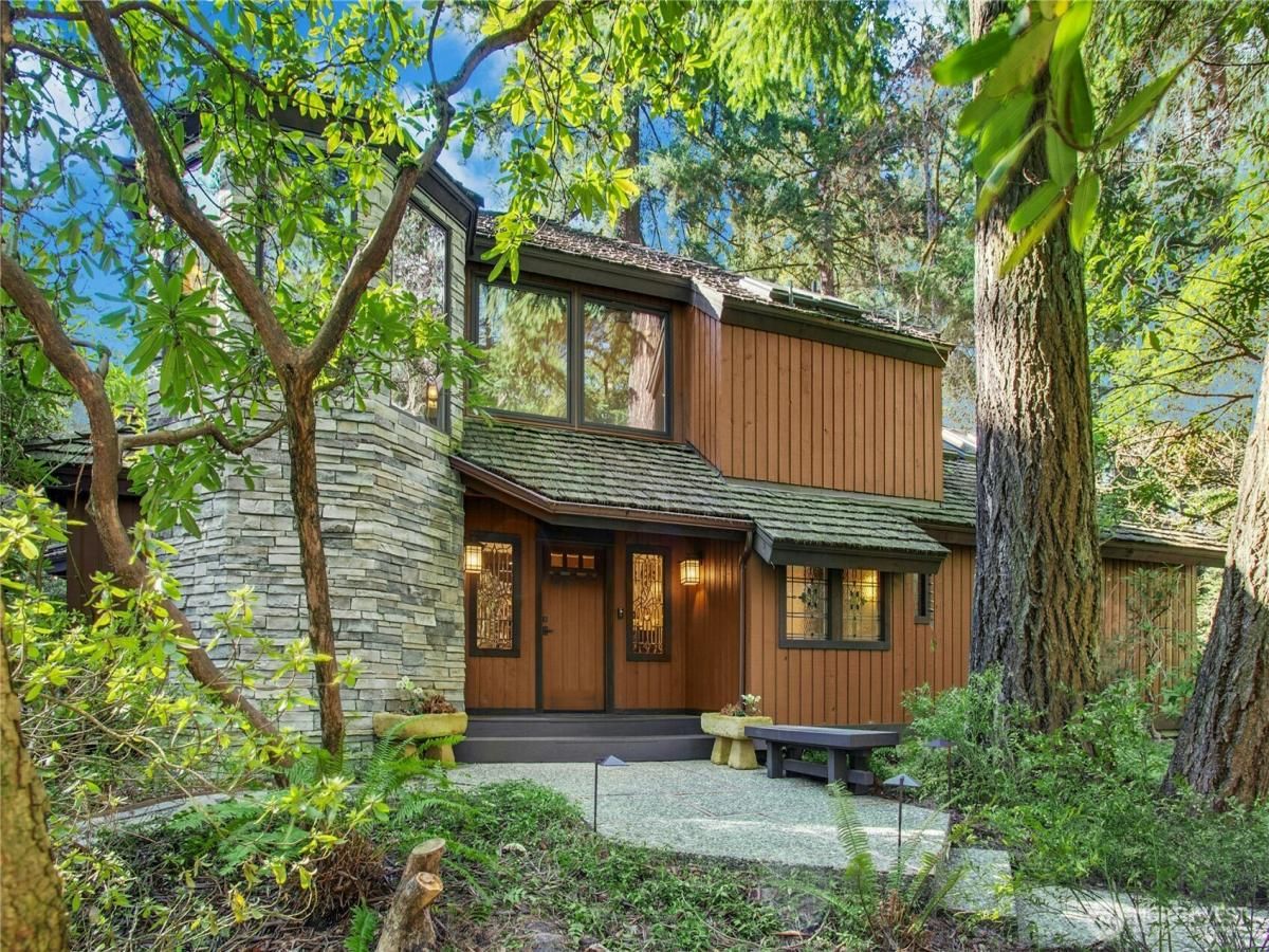 MLS #NWM2439484 image #0