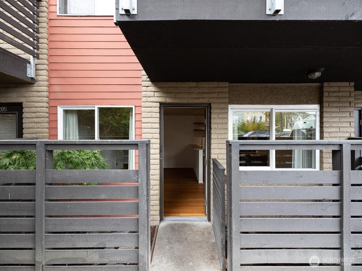 MLS #NWM2439502 image #0