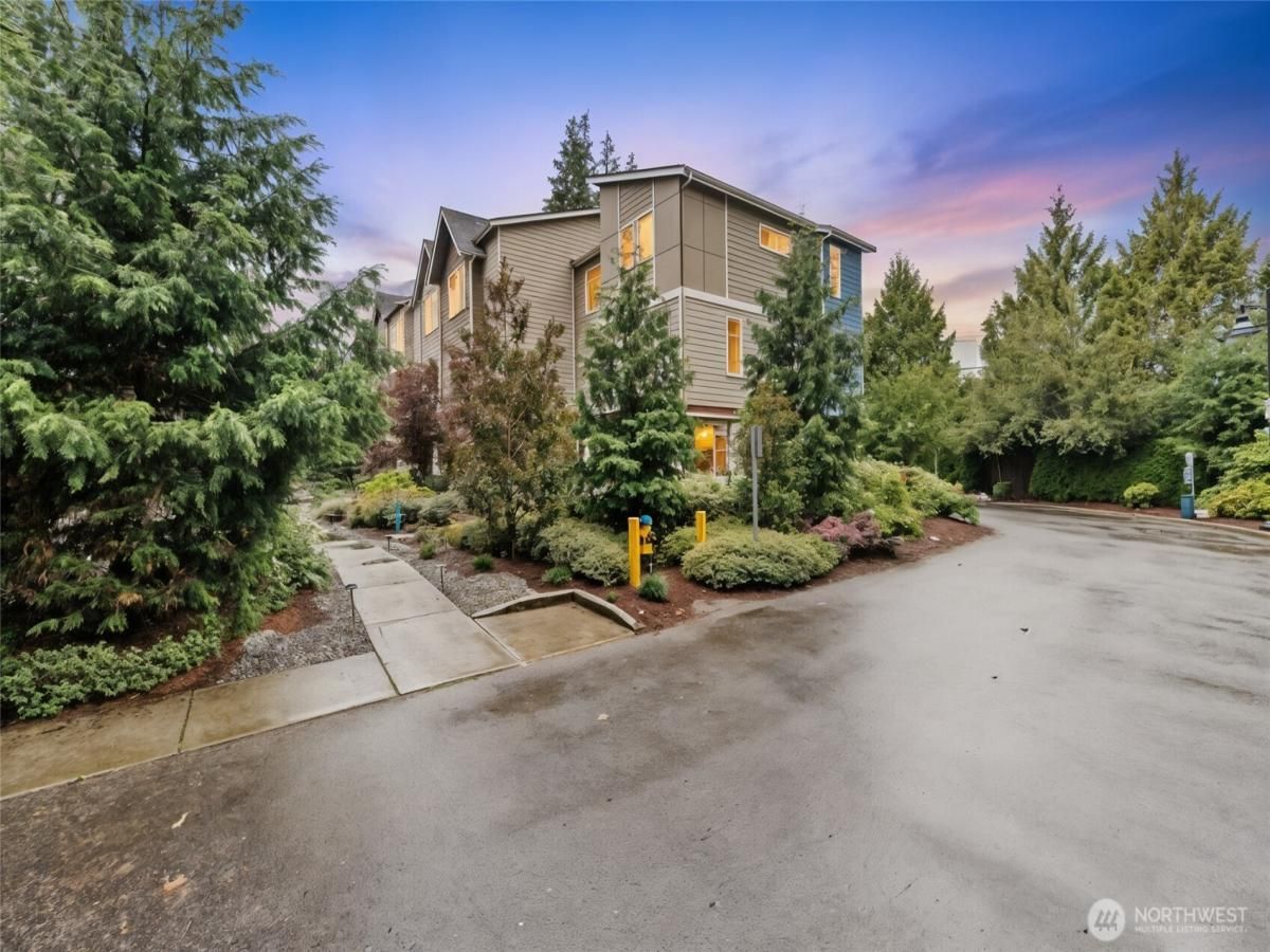 MLS #NWM2439646 image #0