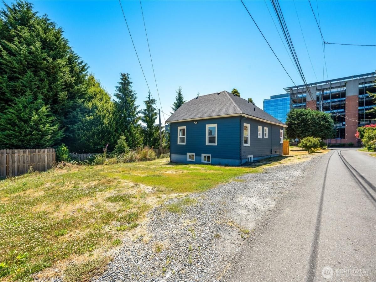 MLS #NWM2439719 image #0