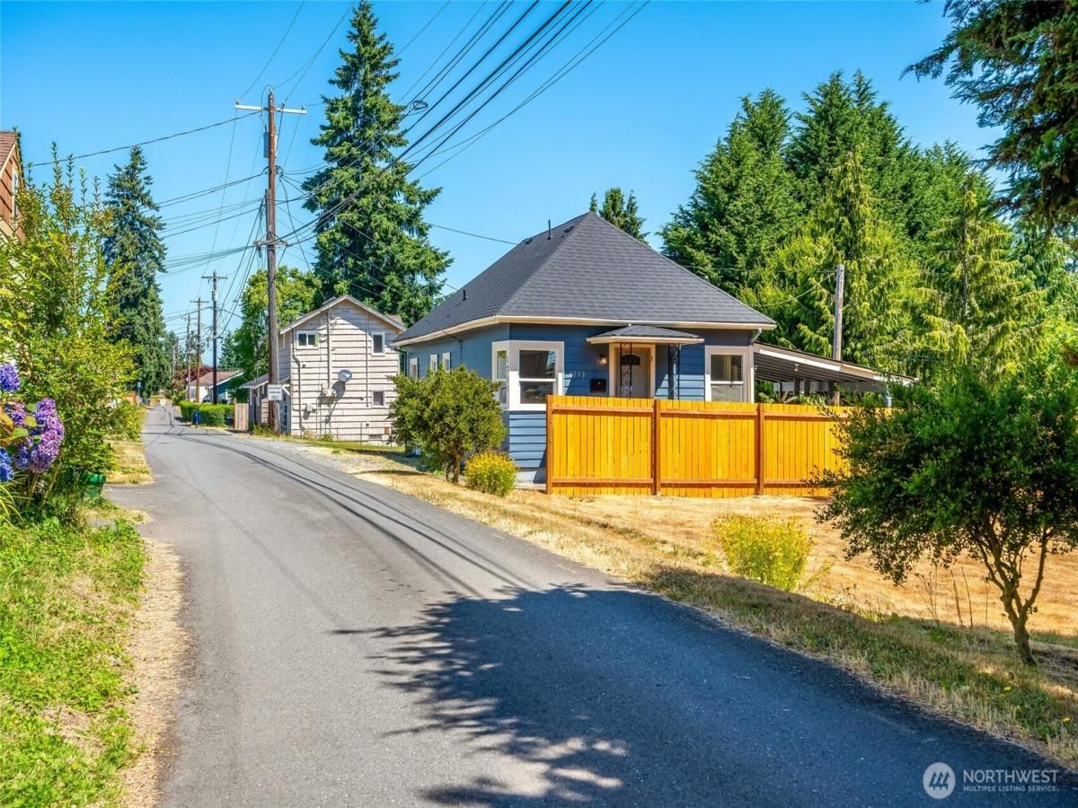 MLS #NWM2439719 image #0