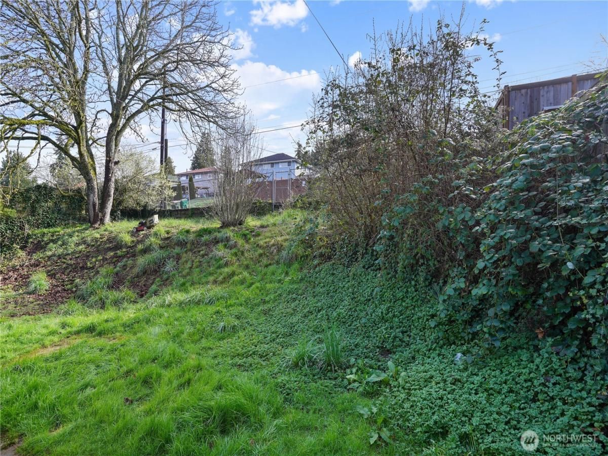 MLS #NWM2439794 image #0