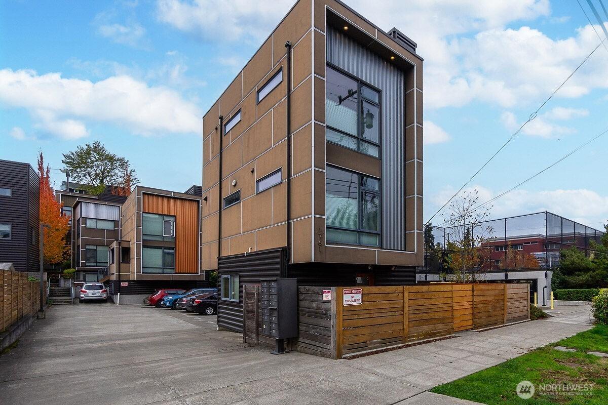 MLS #NWM2439904 image #0