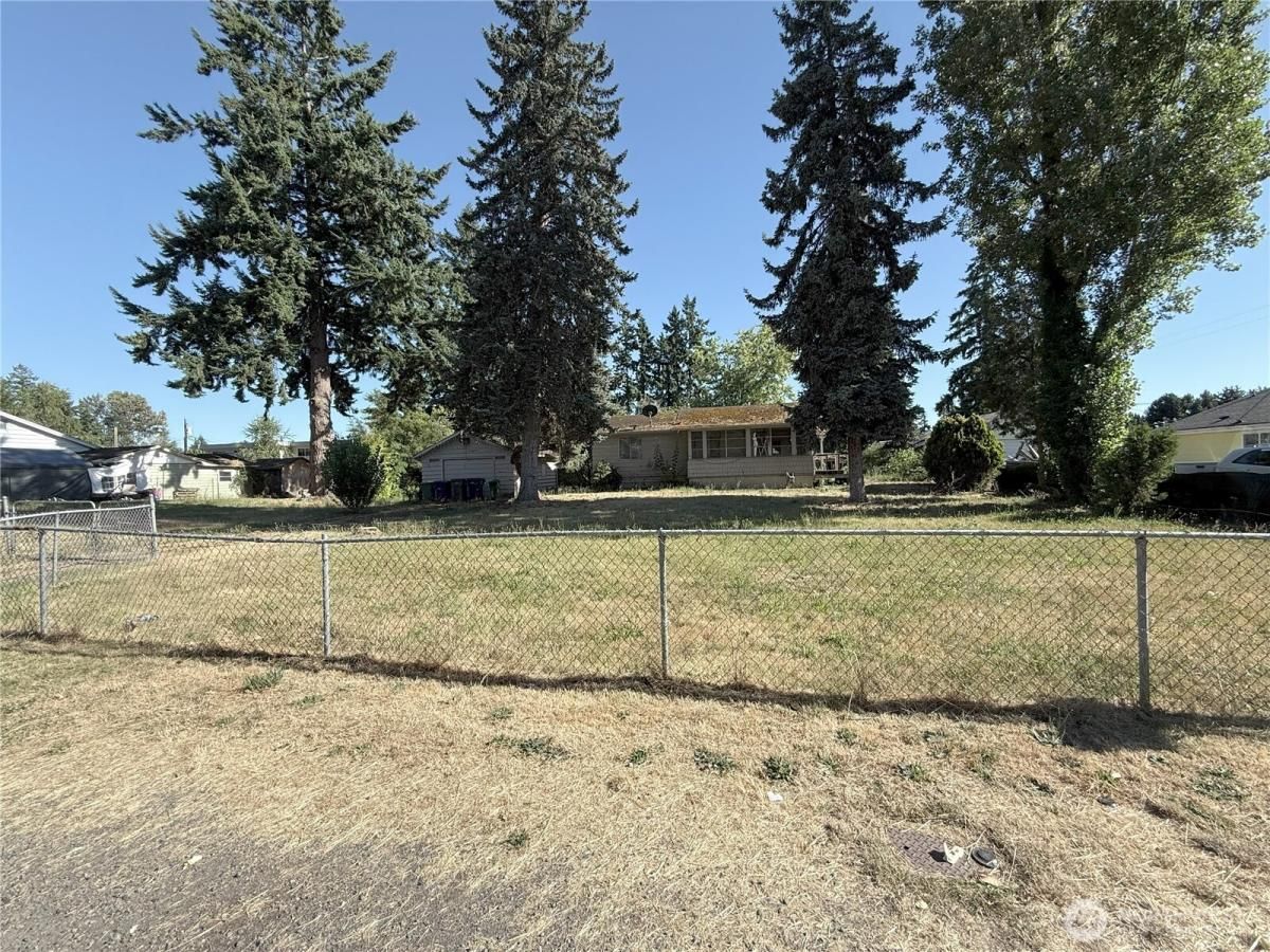 MLS #NWM2439950 image #0
