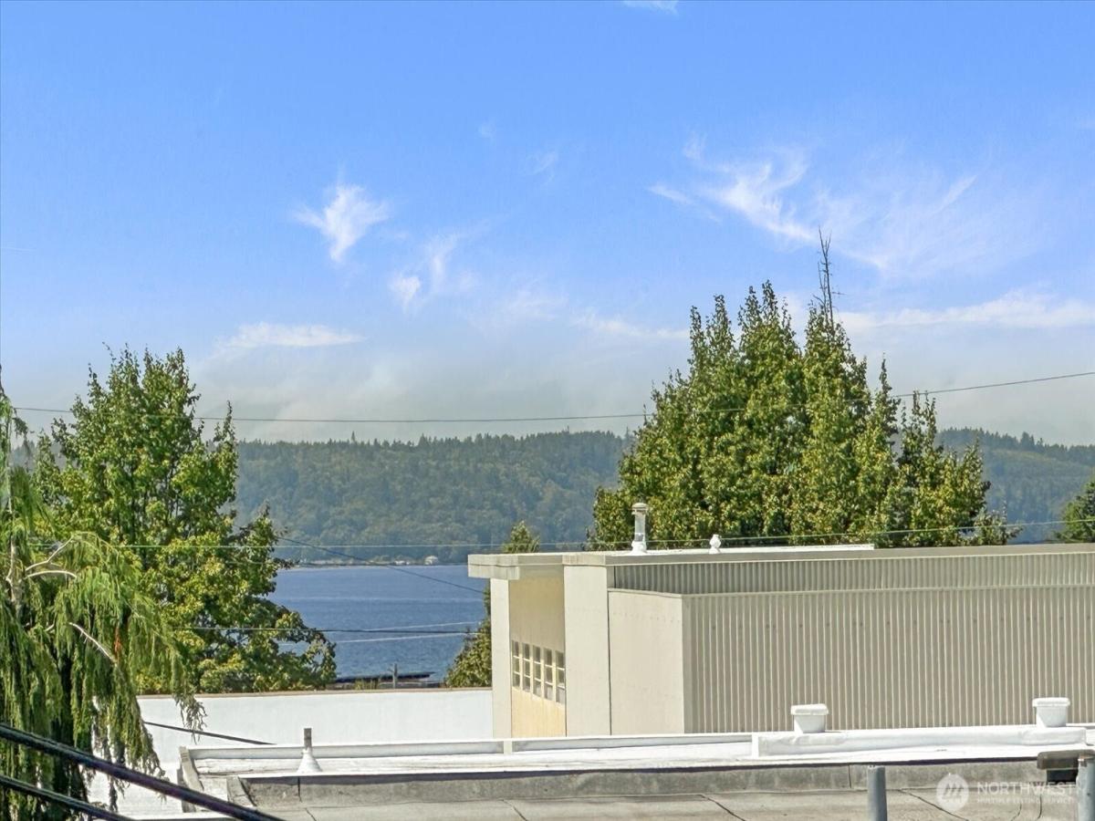 MLS #NWM2440186 image #0