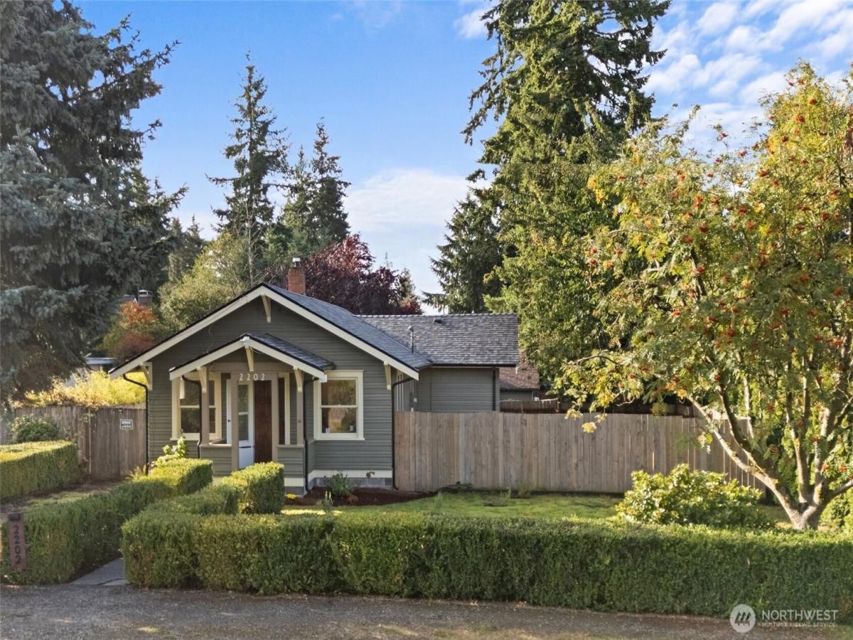 MLS #NWM2440413 image #0