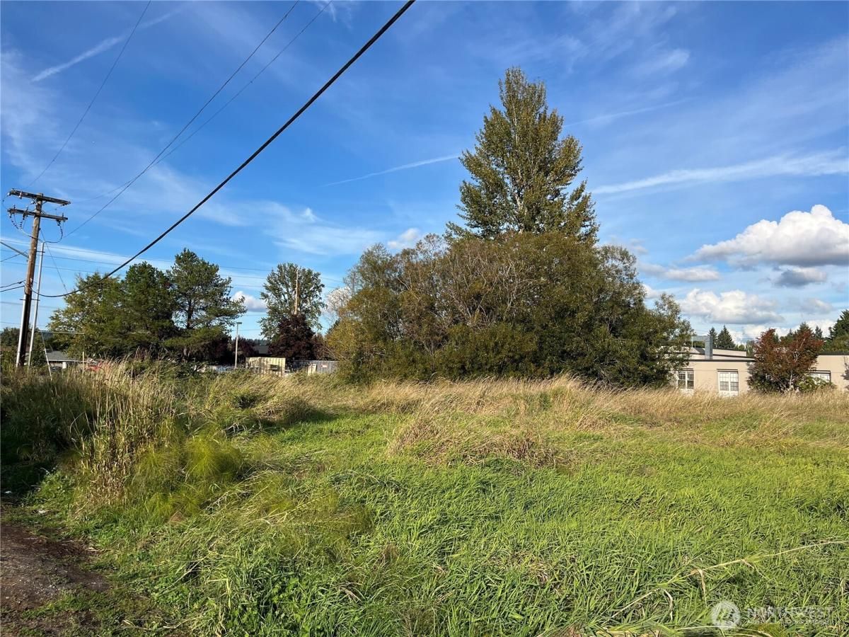 MLS #NWM2440572 image #0