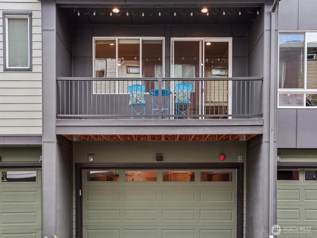 MLS #NWM2440630 image #0