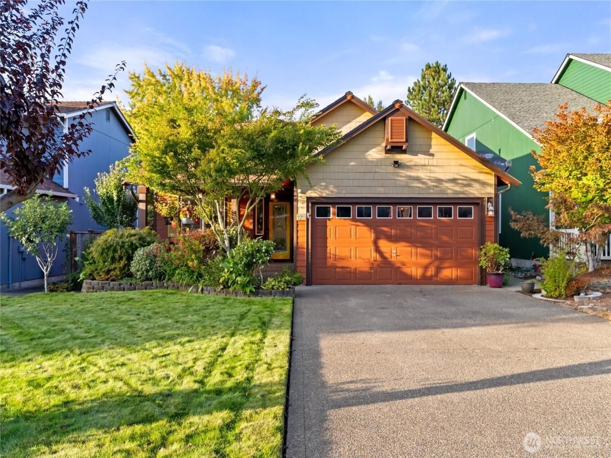 MLS #NWM2440743 image #0