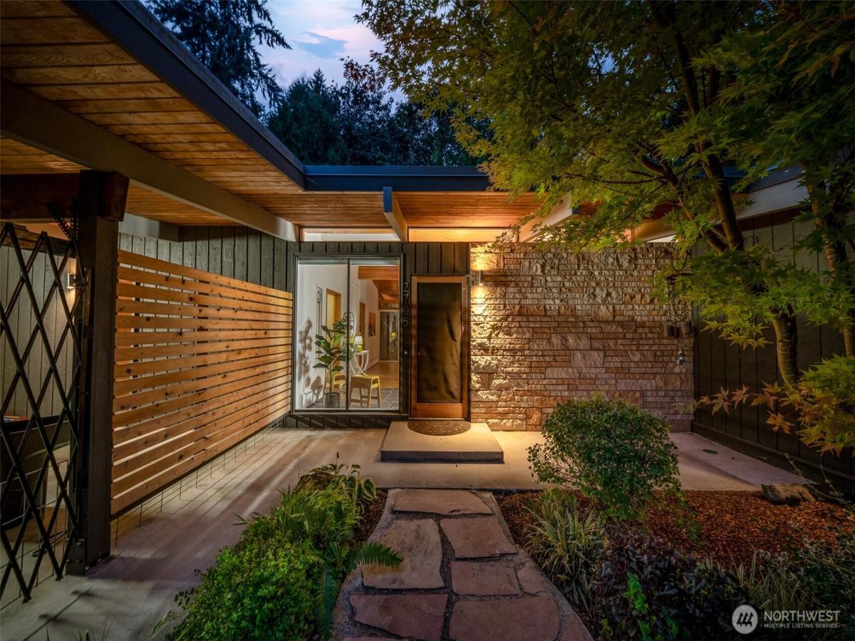 MLS #NWM2440881 image #0