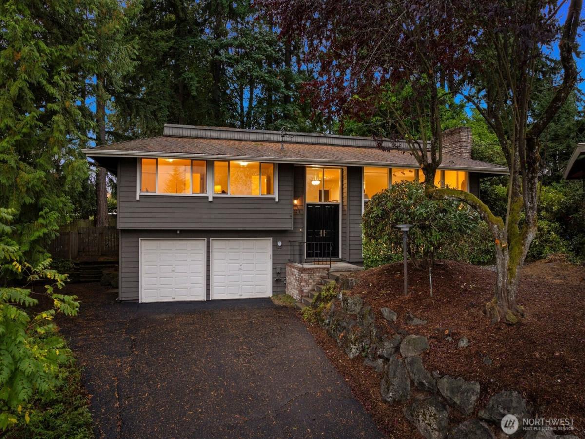 MLS #NWM2440901 image #0