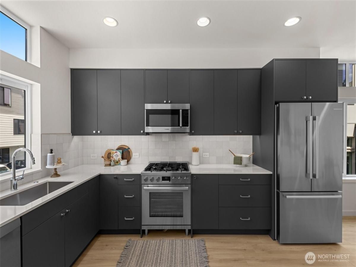 MLS #NWM2440911 image #0