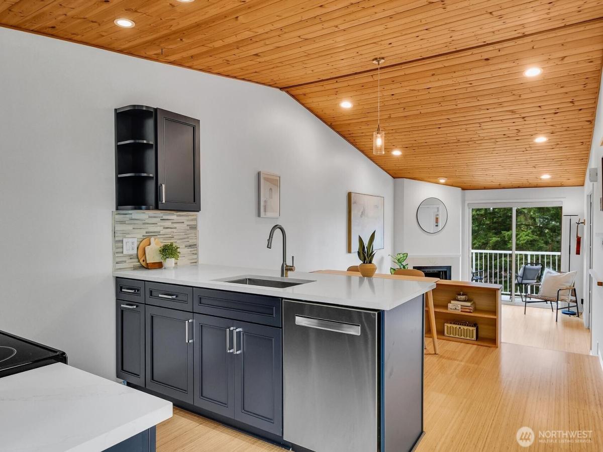 MLS #NWM2440968 image #0