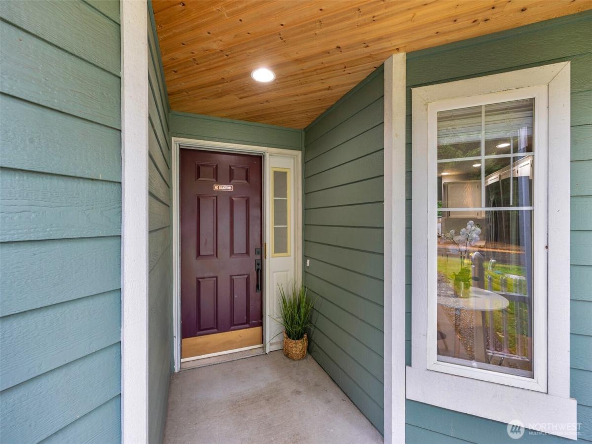 MLS #NWM2440975 image #0