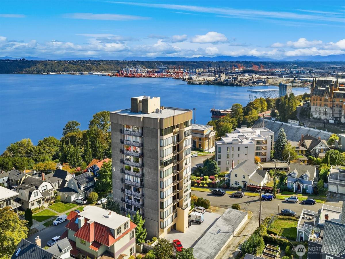 MLS #NWM2441106 image #0