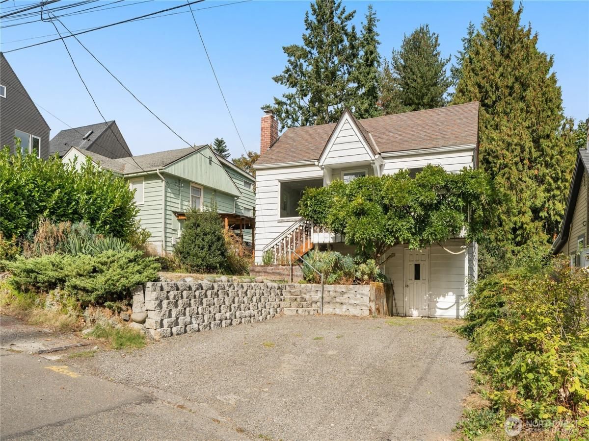 MLS #NWM2441249 image #0