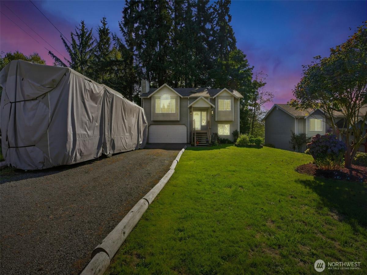 MLS #NWM2441320 image #0