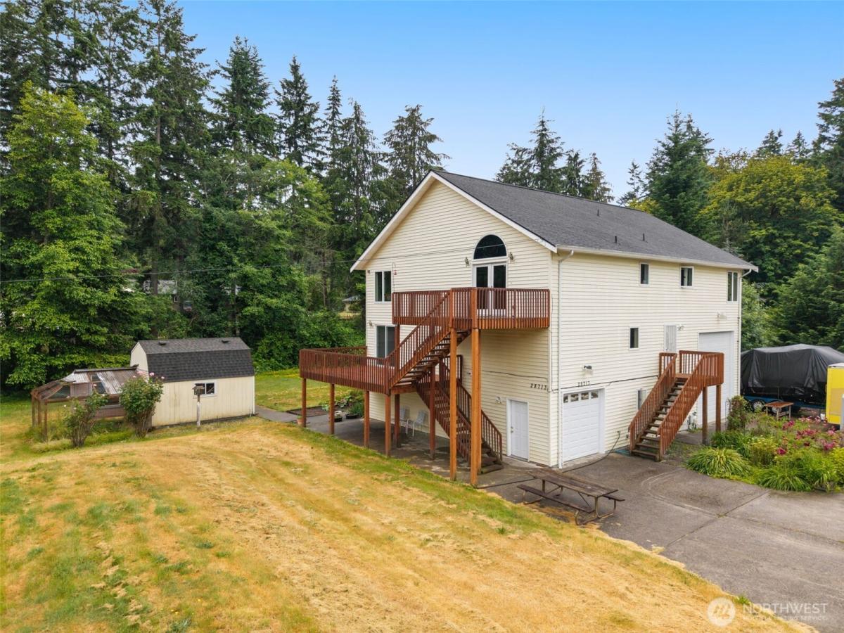 MLS #NWM2441375 image #0