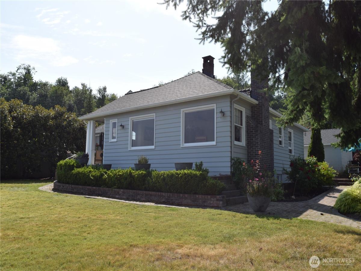 MLS #NWM2441377 image #0
