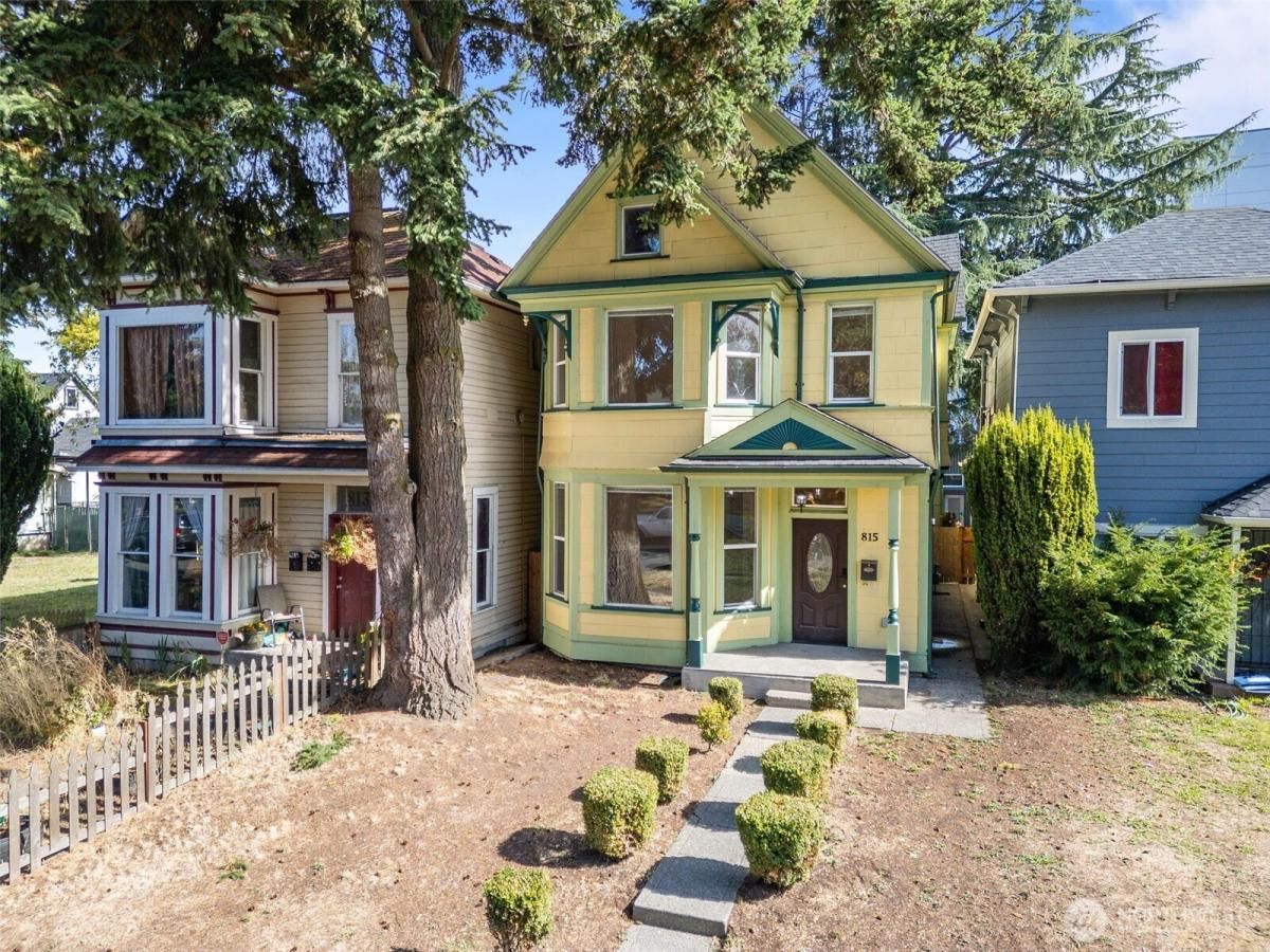 MLS #NWM2441386 image #0