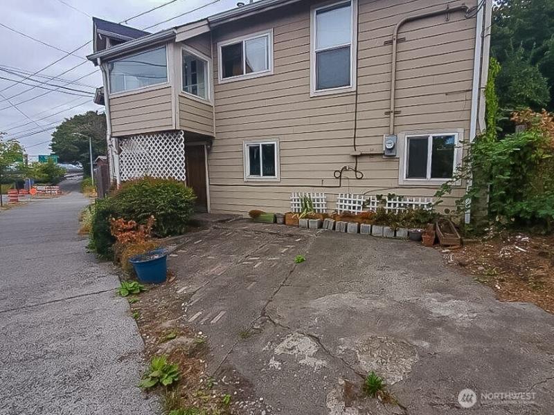MLS #NWM2441395 image #0