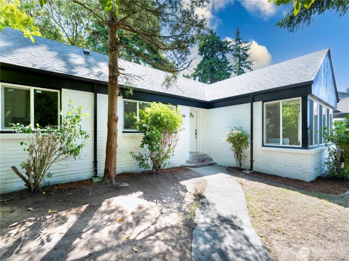 MLS #NWM2441437 image #0