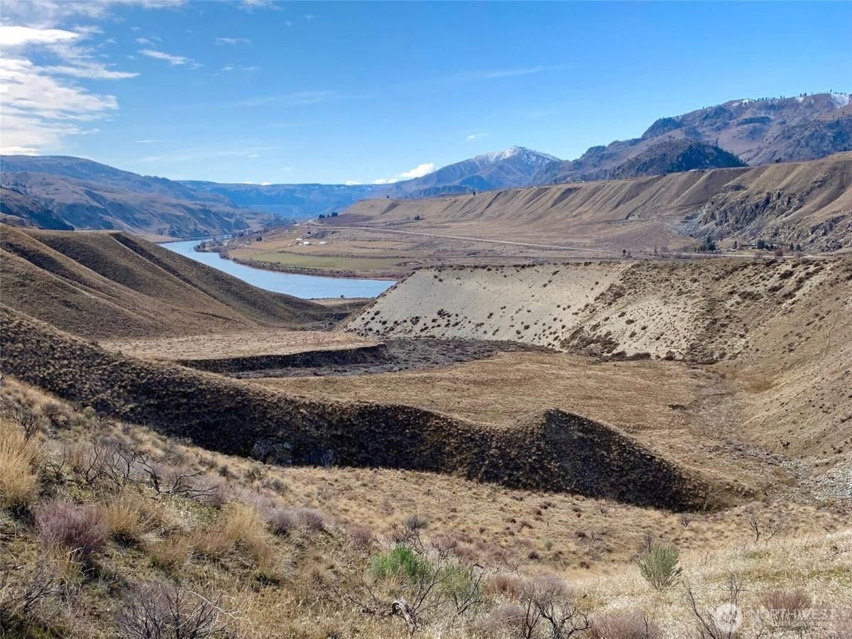 MLS #NWM2441461 image #0