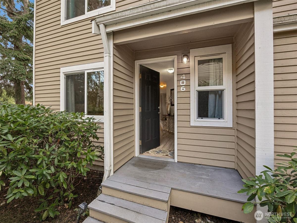 MLS #NWM2441587 image #0