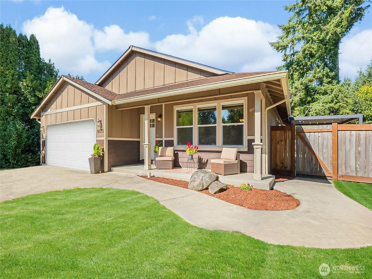 MLS #NWM2441640 image #0