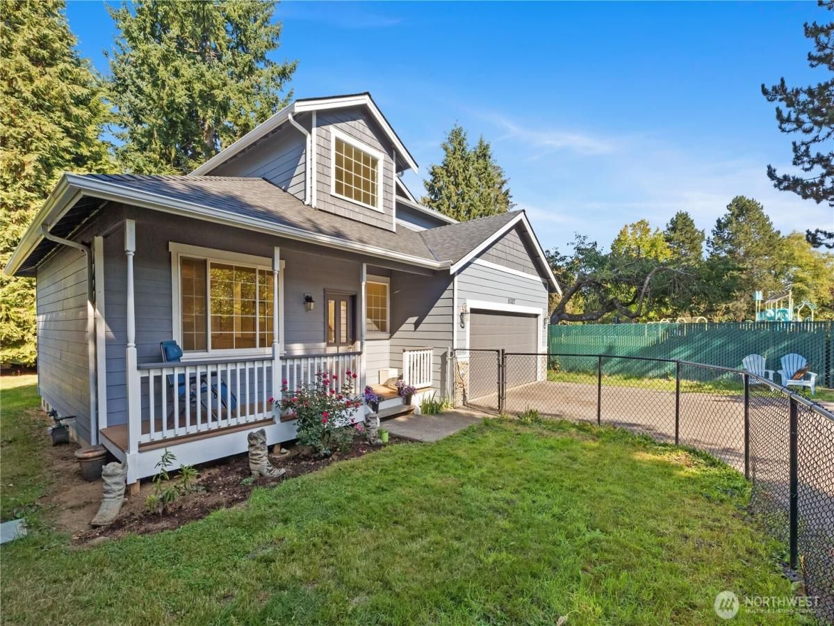 MLS #NWM2441710 image #0