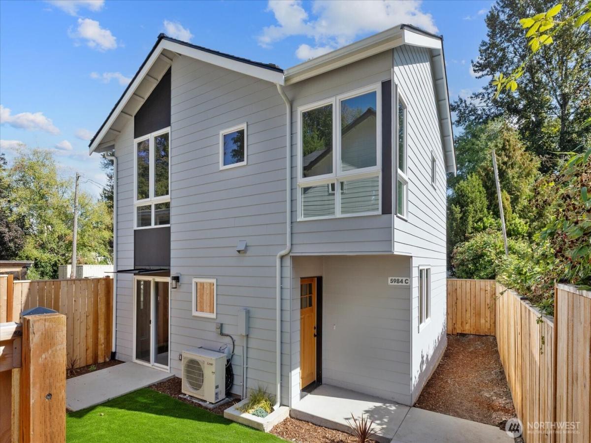 MLS #NWM2442347 image #0