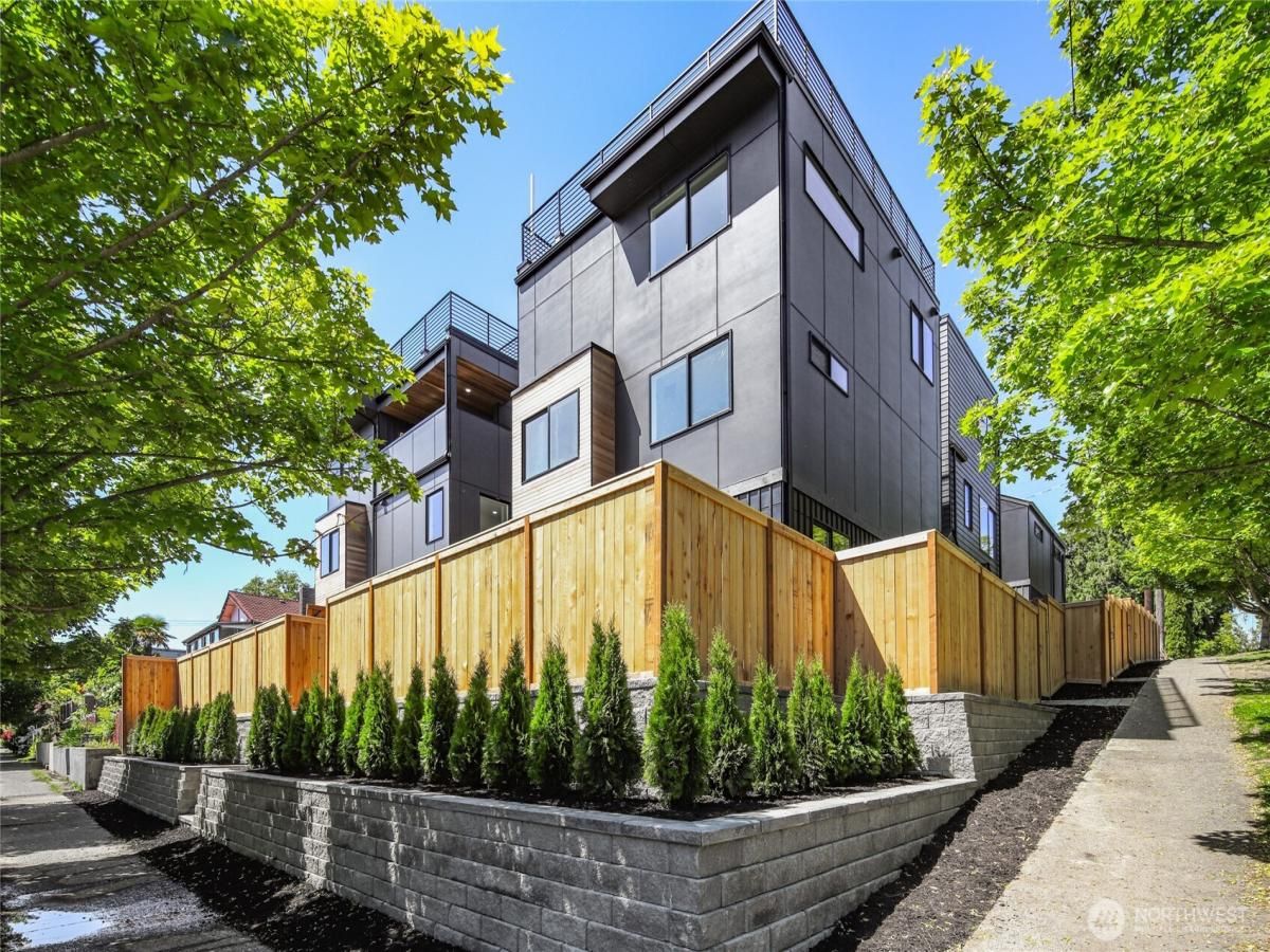 MLS #NWM2442513 image #0