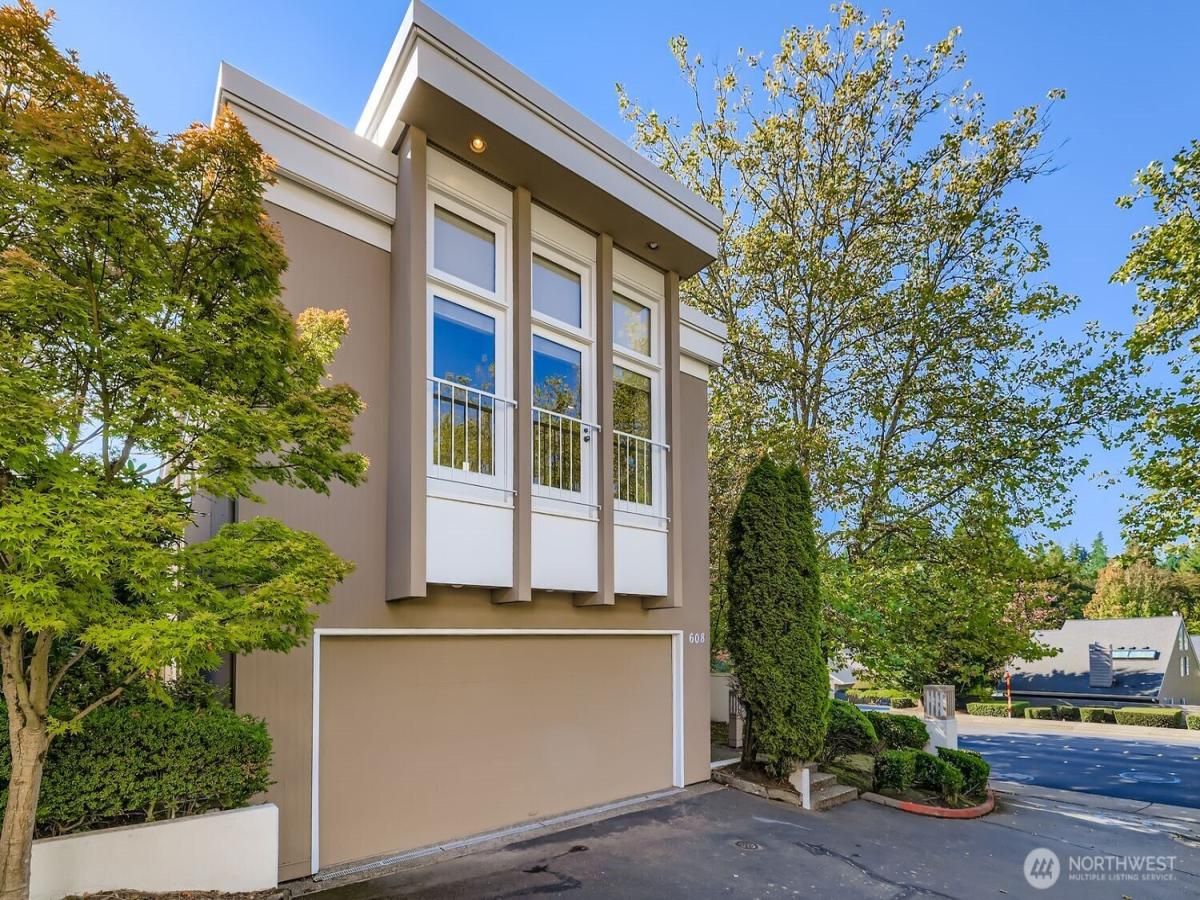 MLS #NWM2442537 image #0