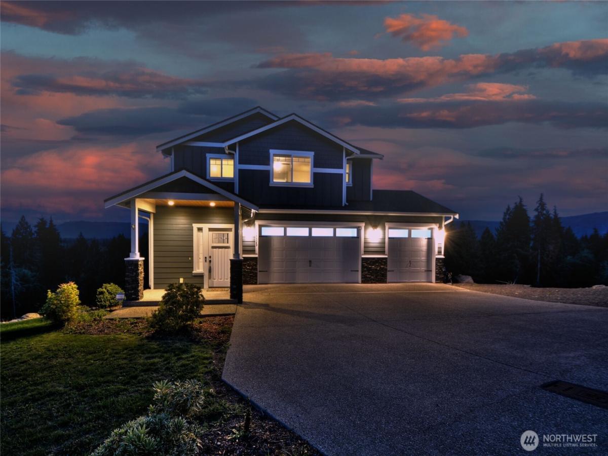 MLS #NWM2442602 image #0