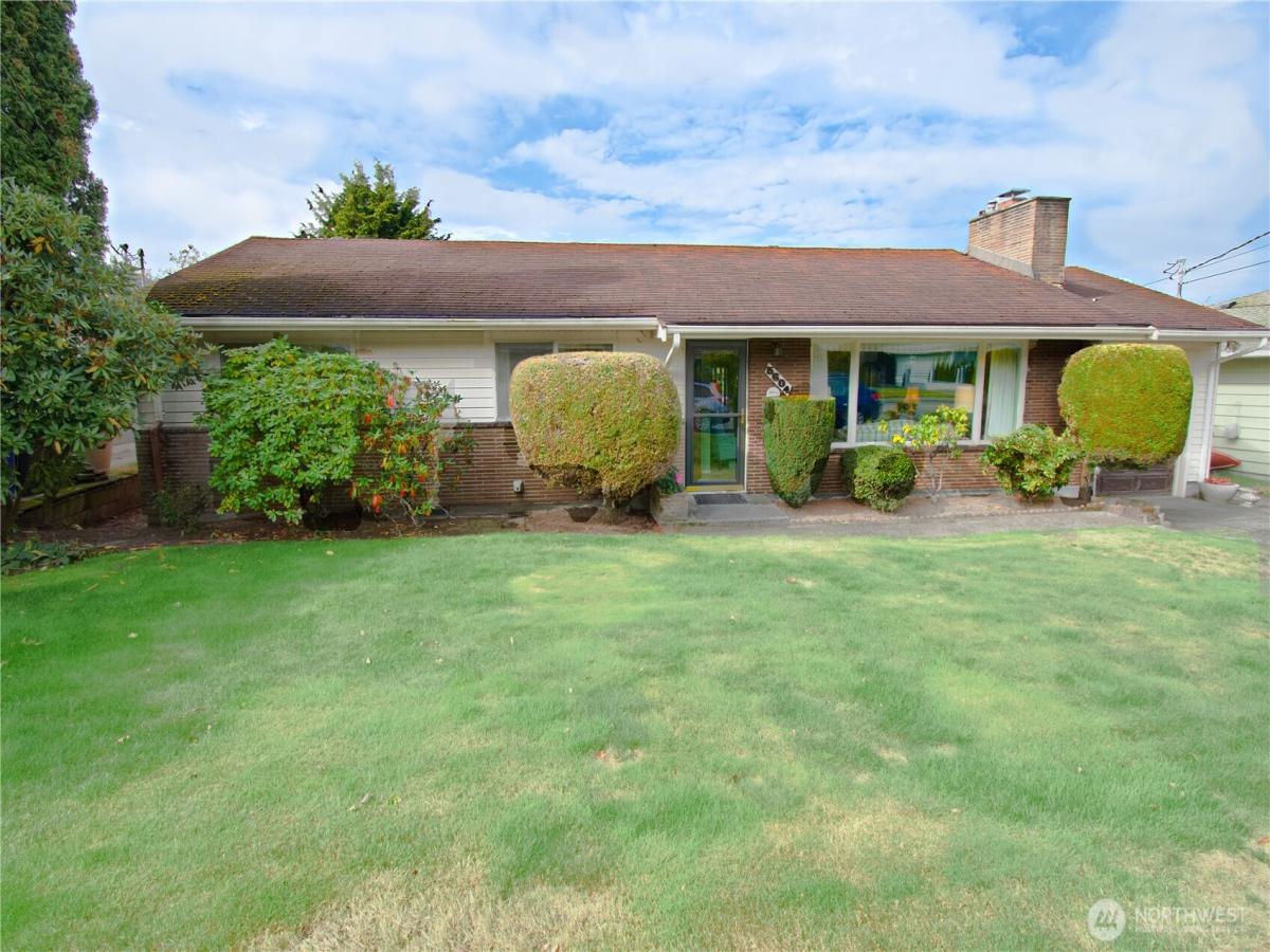 MLS #NWM2442612 image #0