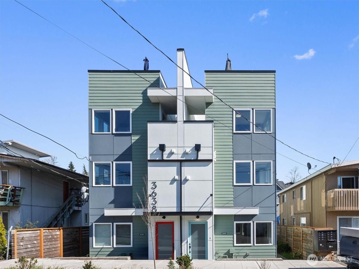 MLS #NWM2442668 image #0