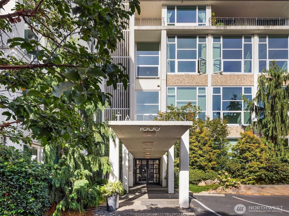 MLS #NWM2442759 image #0