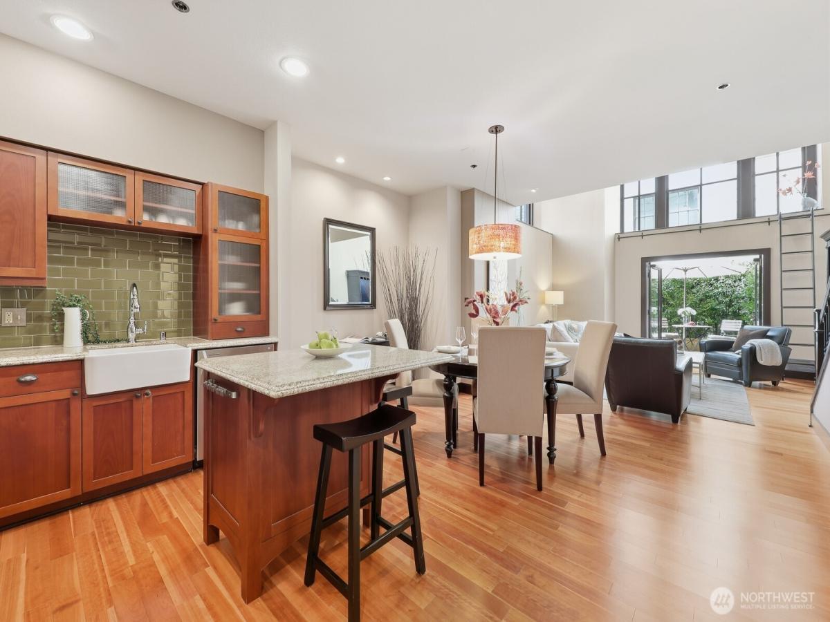 MLS #NWM2442785 image #0