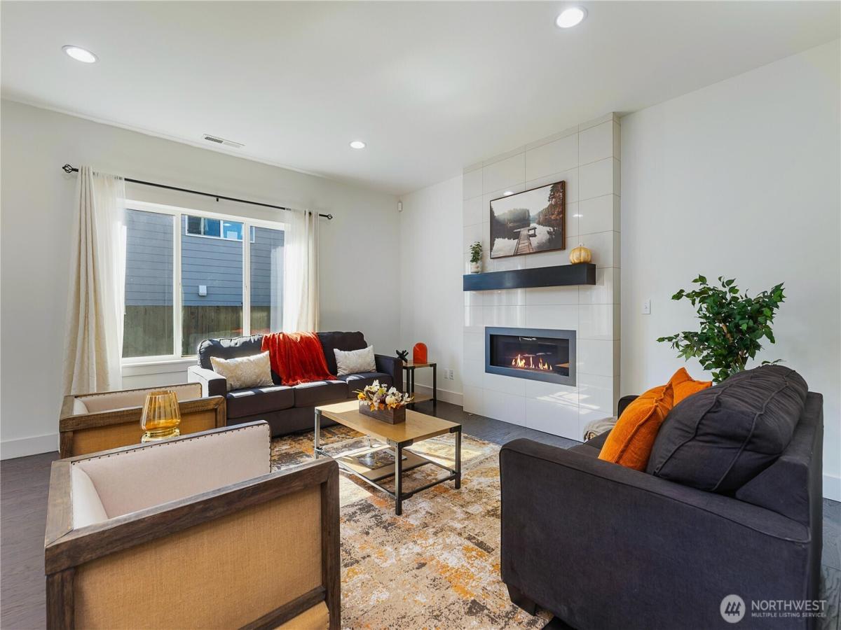 MLS #NWM2442881 image #0