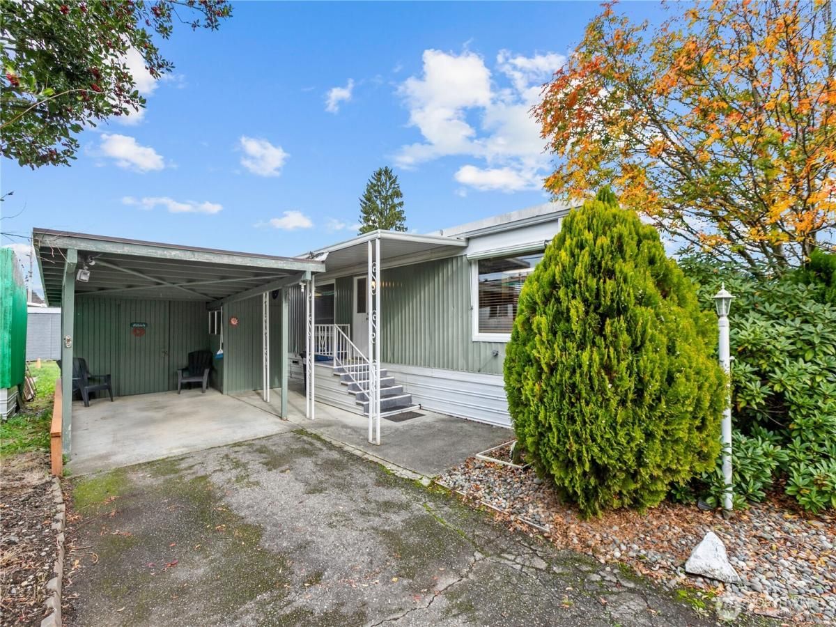 MLS #NWM2442900 image #0