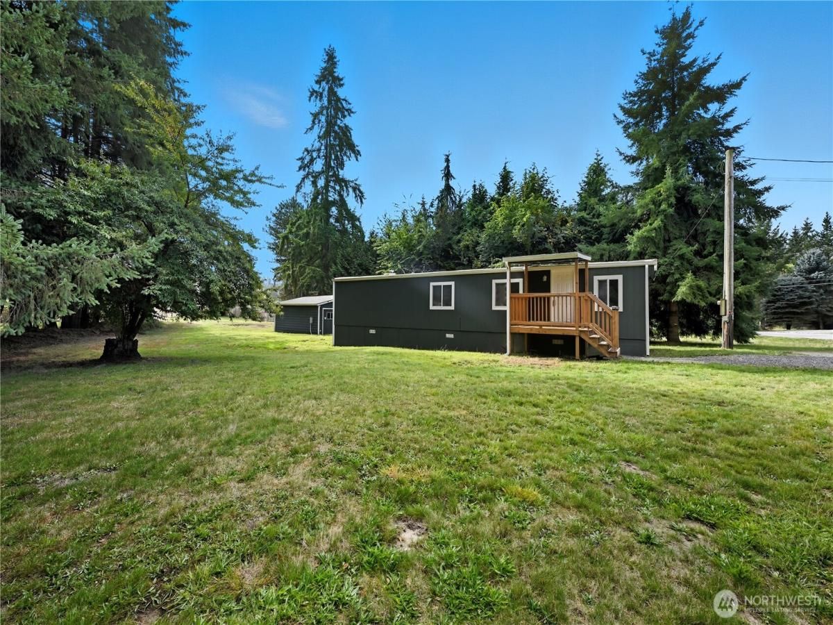 MLS #NWM2443002 image #0